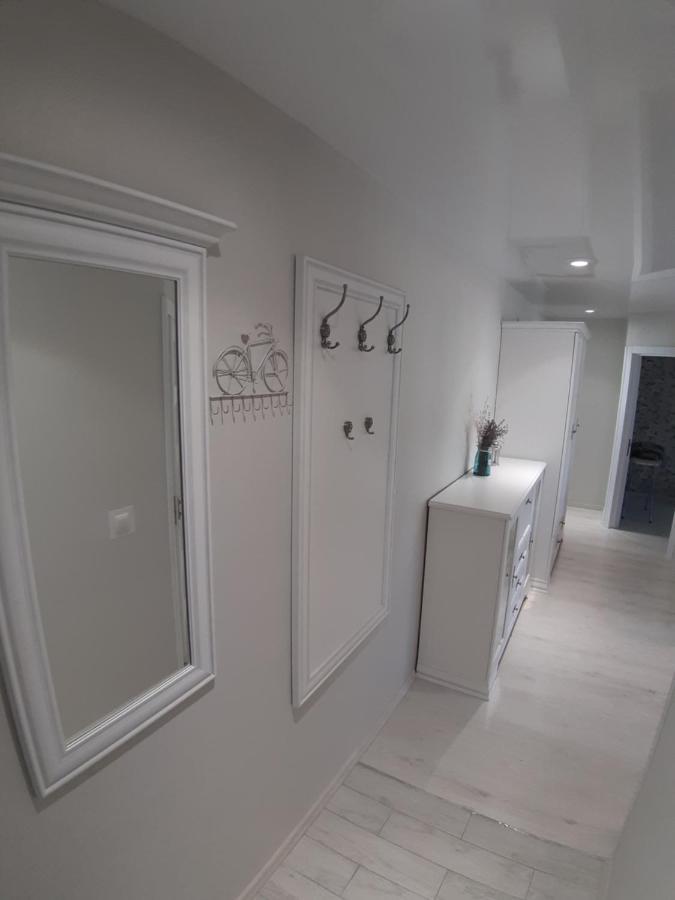 Appartment New In Center Mogilev Exterior photo